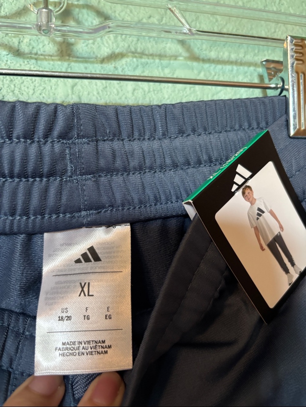 🆕 Adidas Youth Jogger in Blue, XL 18/20 - NWT - Picture 2 of 3